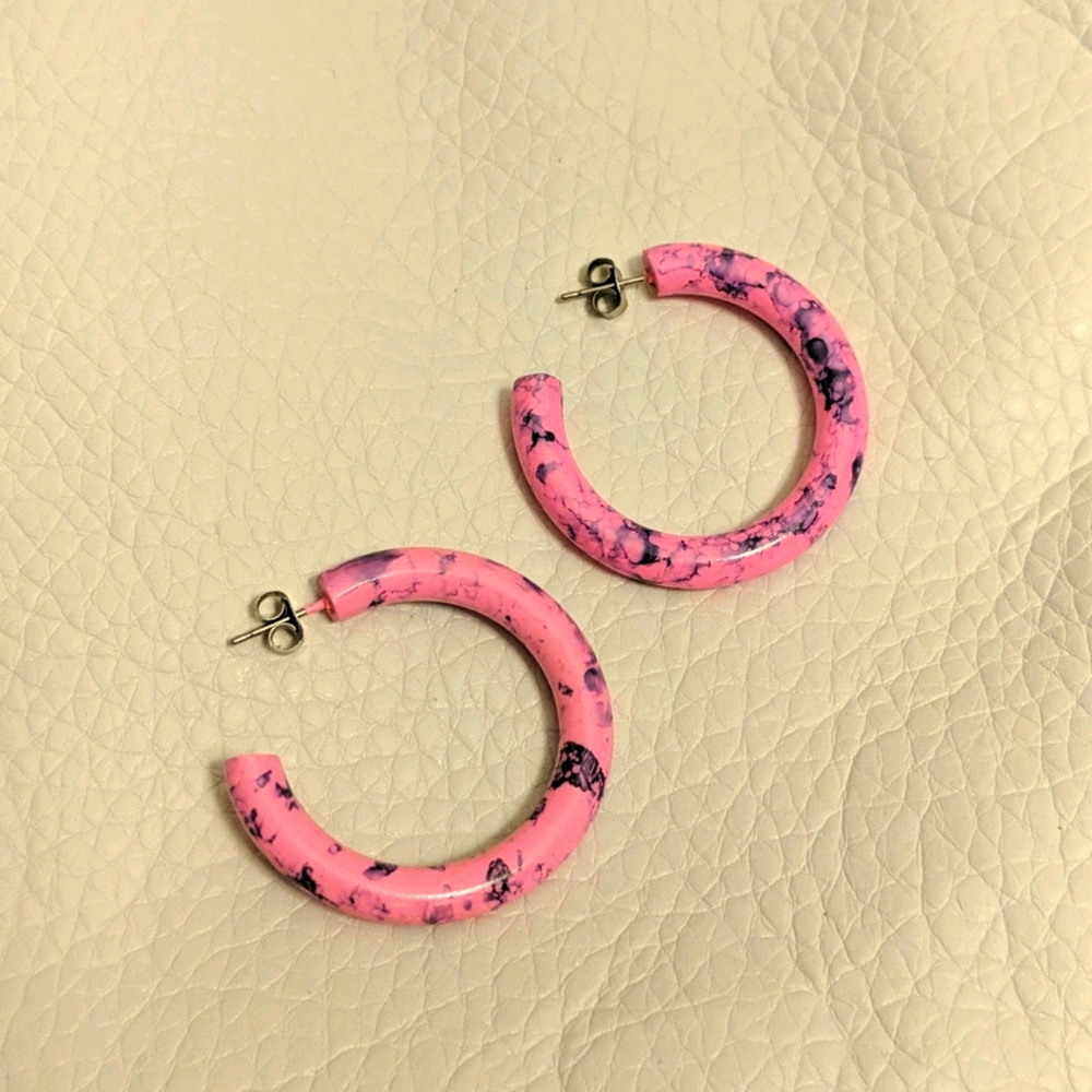 Vintage 80s/90s Pink Splatter Painted Earrings